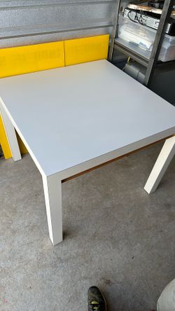 36x36x29h White Modern White Table