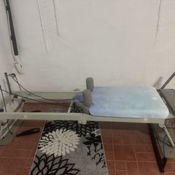 Pilates Machine