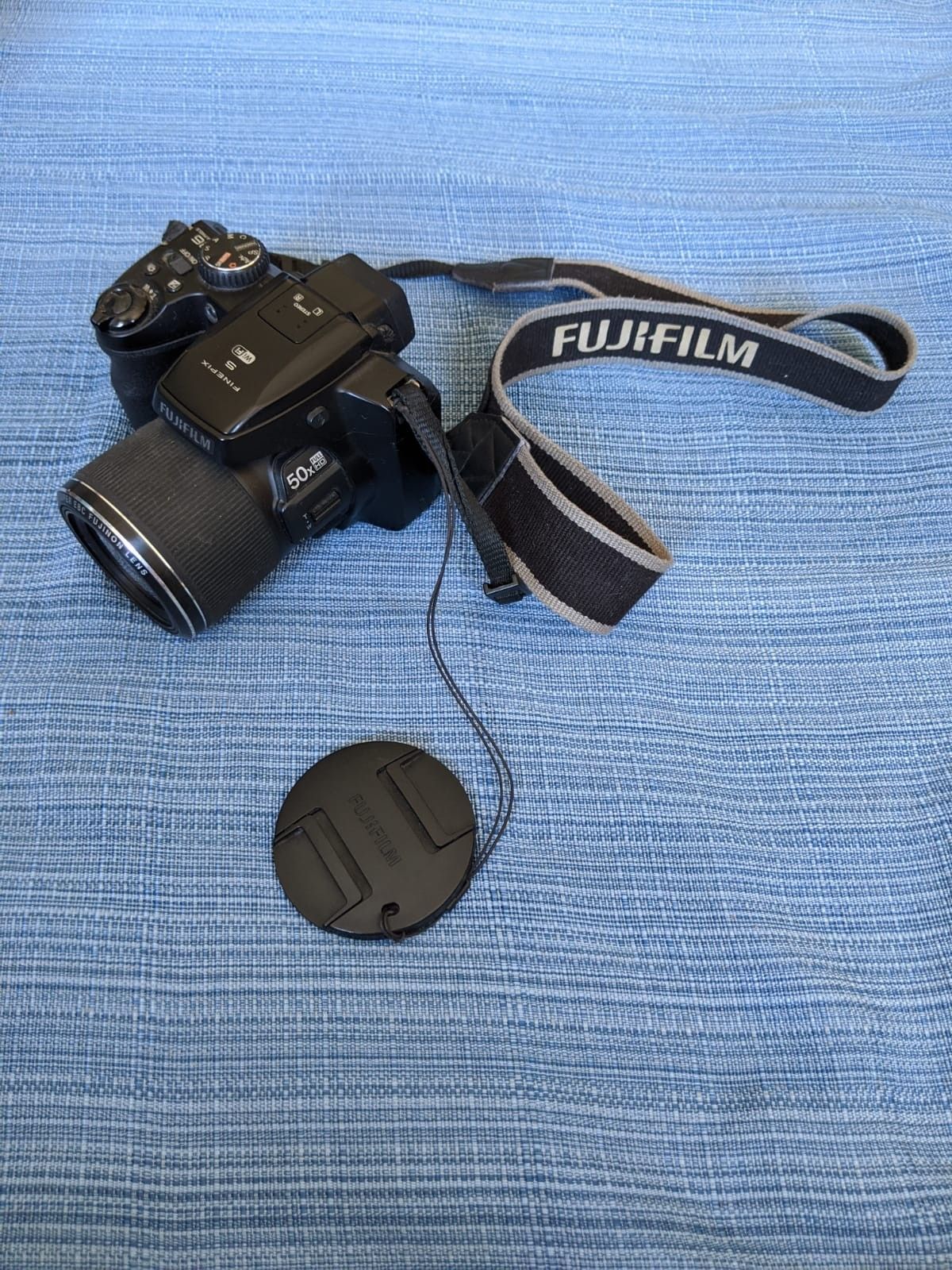 Fujifilm 16 megapixel Camera