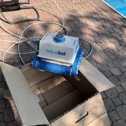 Aquabot Pool Cleaner / Vacuum
