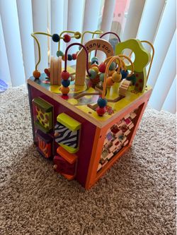 Zany Zoo Activity Cube