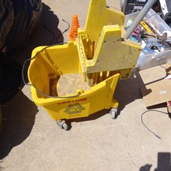 Large Mop Bucket