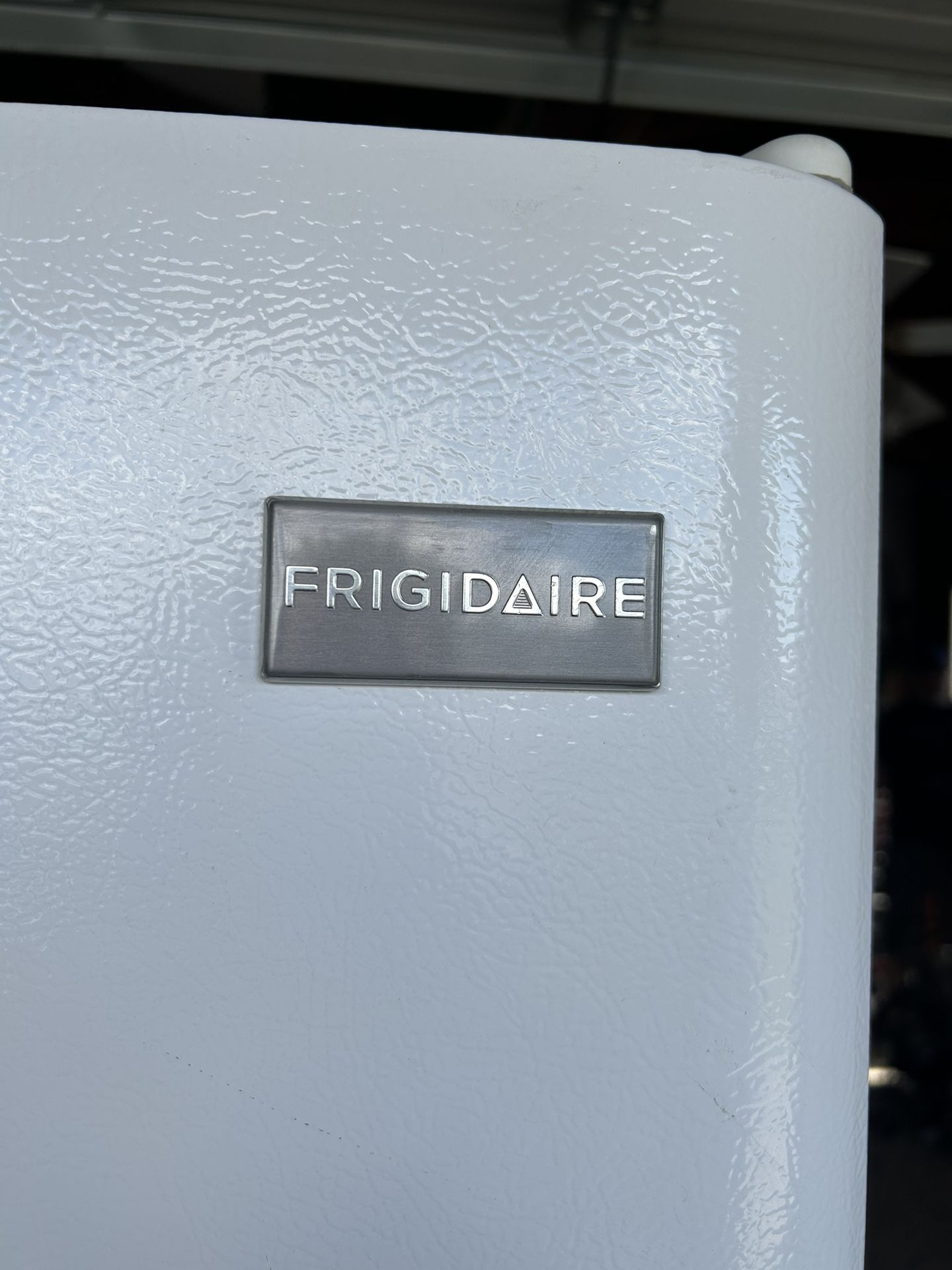 GREAT WORKING REFRIGERATOR FRIDGE CLEAN AND PLUGGED IN for Sale in