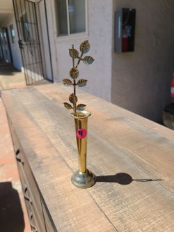 Decorative leaf trinket