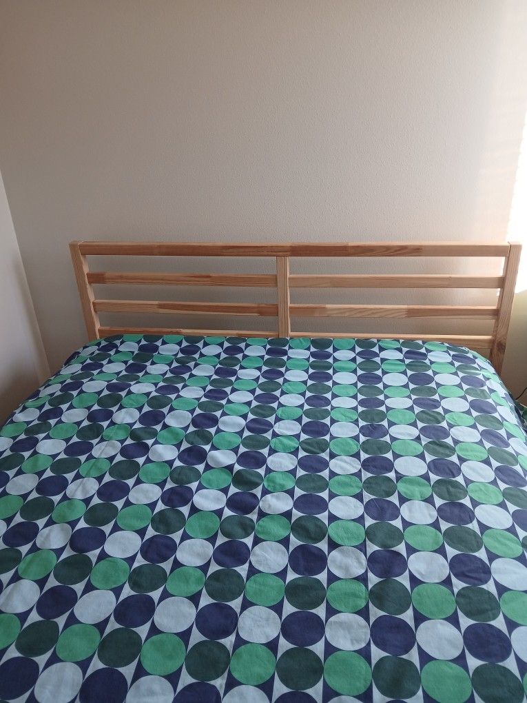 Tarva Bed Frame QueenAnd Room And Board Matress 