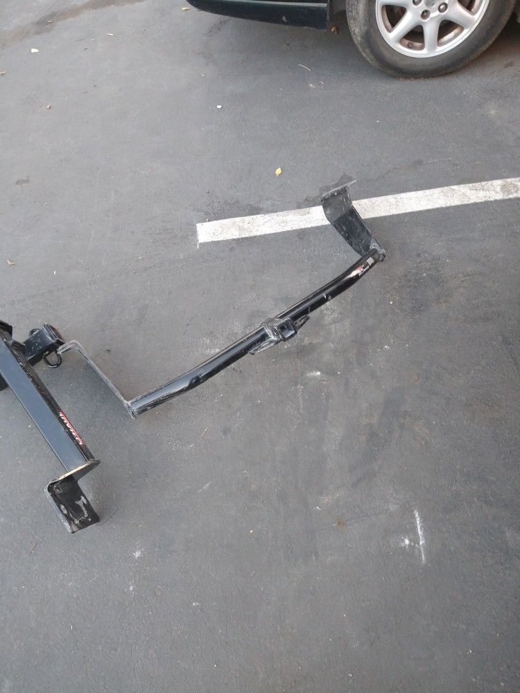 Class 2 Trailer Hitch For Hyundai Genesis