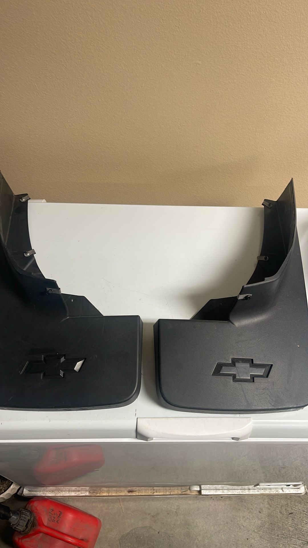 Chevy Rear Mug Guards