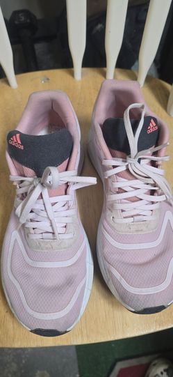 Adidas womens 8.5