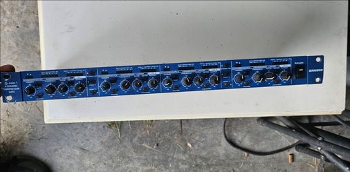 Samson 4 channel compressor gate