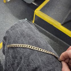 GOLD 18K BRACELET 600$ VALUE 