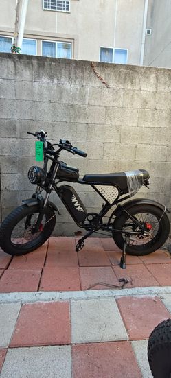 Fat Tire Electric Bike Moped Style