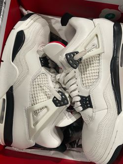 Jordan 4’s