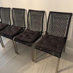 4 Chairs 4 Cushions