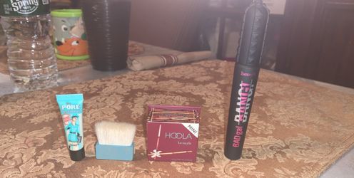 Benefit makeup bundle
