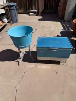 Vintage Coleman Cooler Lantern / Outdoor Ice Bucket