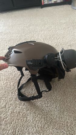 Military tactical helmet