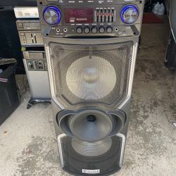 Speaker Portable Speaker ibastek Portable Bluetooth Speaker Great Bass And Sound Home Speaker MAKE AN OFFER!