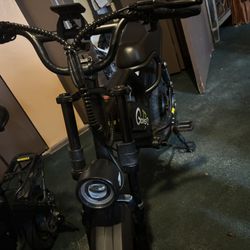 Electric Bike For Sale 17” Tires Goes 50mph Excellent Christmas Gift !!!
