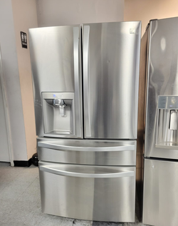 Kenmore Elite 4‑Door French Door Fridge – Stainless, Ice/Water
