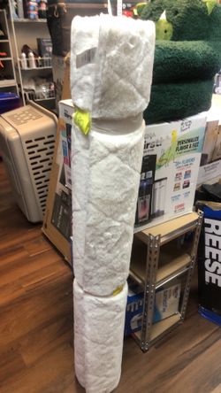 Rug (white)