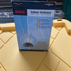 RCA INDOOR ANTENNA Model ANT110 Universal Improves VHF TV & FM Stereo Reception