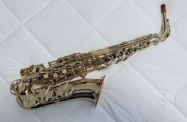 Yamaha Professional Alto Saxophone YAS-82Z