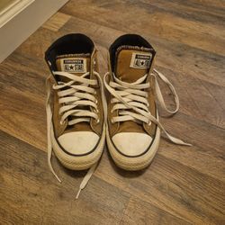 Womens Converse Size 7.5
