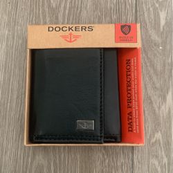 Dockers Wallet Brand new 