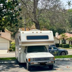 1986 Toyota Dolphin