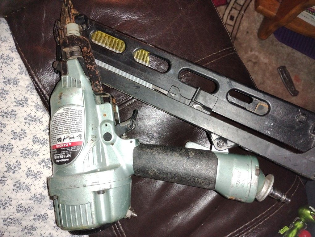 Metabo HPT 2 1/2 Finish Nailer