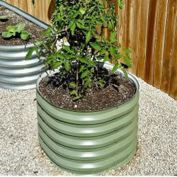 17'' Tall 24'' Round Knee-High Metal Raised Garden Beds Twin Pack