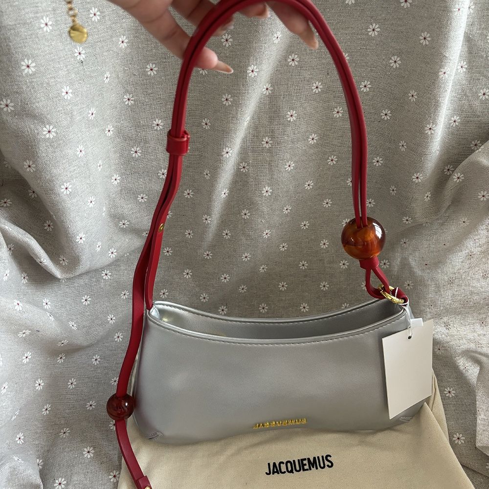 Le Bisou Perle Metallic Leather Shoulder Bag 