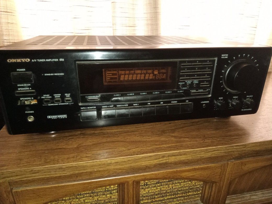 Onkyo Stereo Receiver