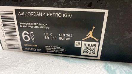 Size 6.5 Jordan 4 Retro (GS)