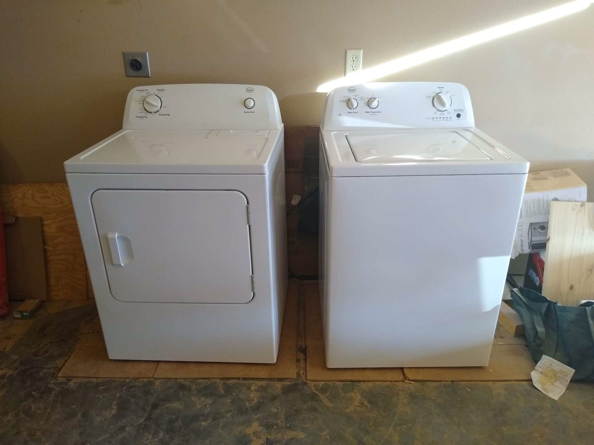 2018 Roper Electric Washer and Dryer