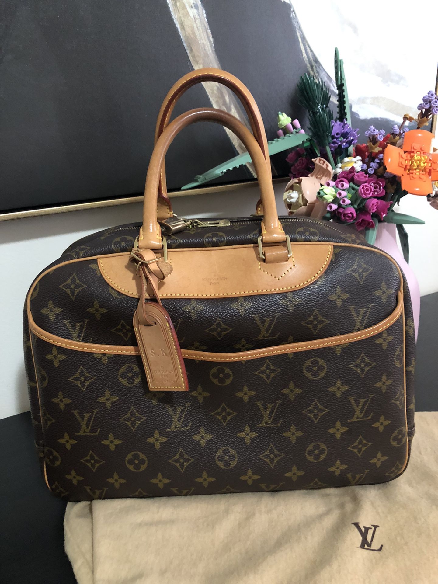 Louis Vuitton Bag Handle Cracking
