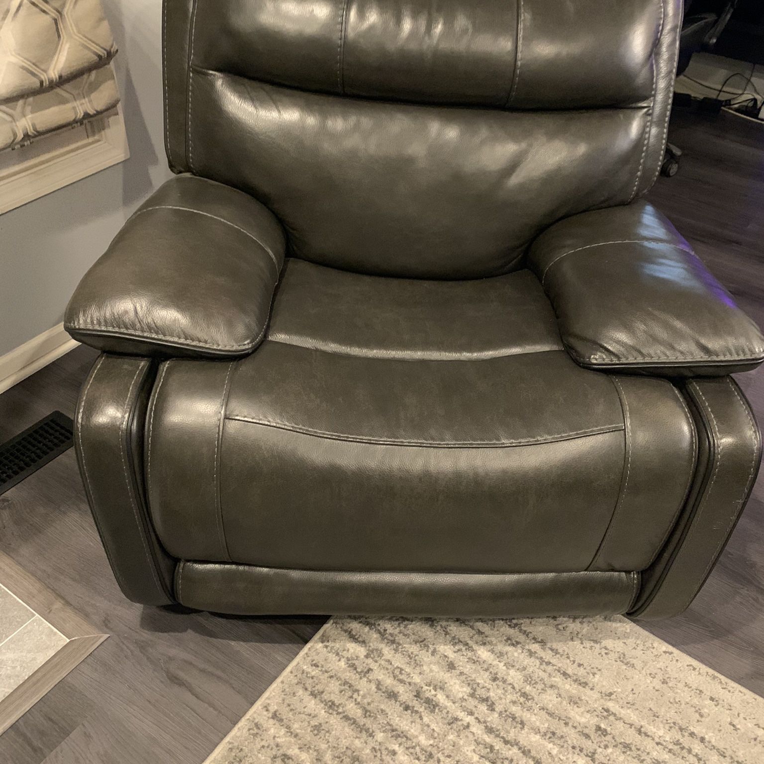 Power Recliner 