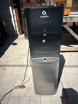 Avalon Bottom-Loading Hot & Cold Water Dispenser – $45