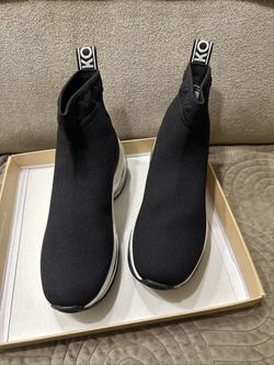 Michael Kors Women's Olympia Bootie Extreme SF Stretch Knit Sneakers Size 8.5