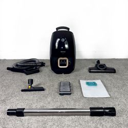 Miele Guard L1 Cat & Dog Canister Vacuum Cleaner w/ Attachments