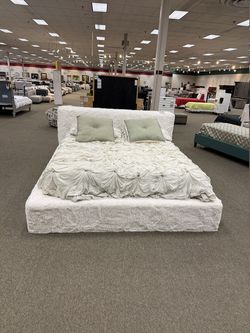 Universal Highland King Bed - White | Headboard
