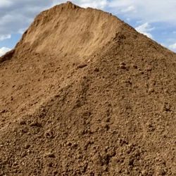 FREE CLEAN DIRT, I HAVE A TRACTOR TO LOAD YOU 