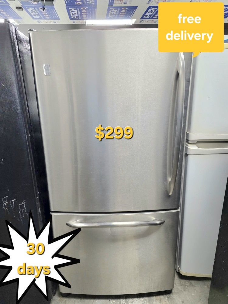 GE Profile Refrigerator EXCELLENT CONDITION.  33x68x24  (10% Off Price)