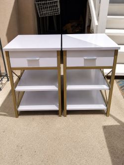 Nightstand, Bed Side Table with Adjustable Fabric Drawer, Night Stand for Bedroom, 3-Tier Storage End Table, for Living Room, White and Gold
Measureme