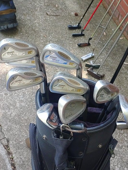 Complete Set Of Men's Golf Clubs