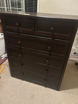 Solid wood chest of drawers (6 drawers)