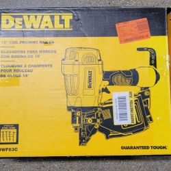 DEWALT Pneumatic 15° Coil Framing Nailer (M: DWF83C)