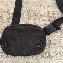 Belt bag   Lululemon