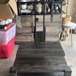 TV STAND 