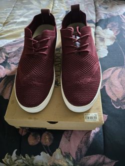 VLADO Footwear Size 11